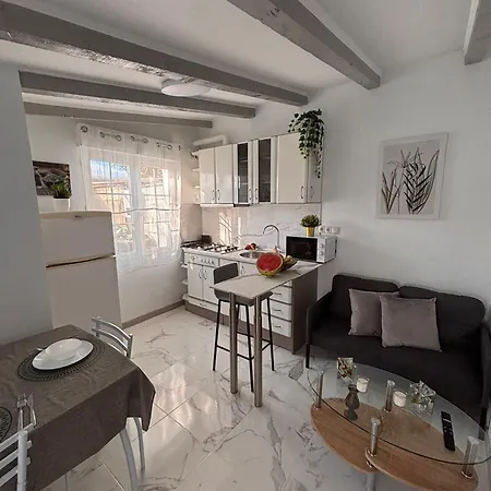 Granero Loft - San Cibrian 아파트 *